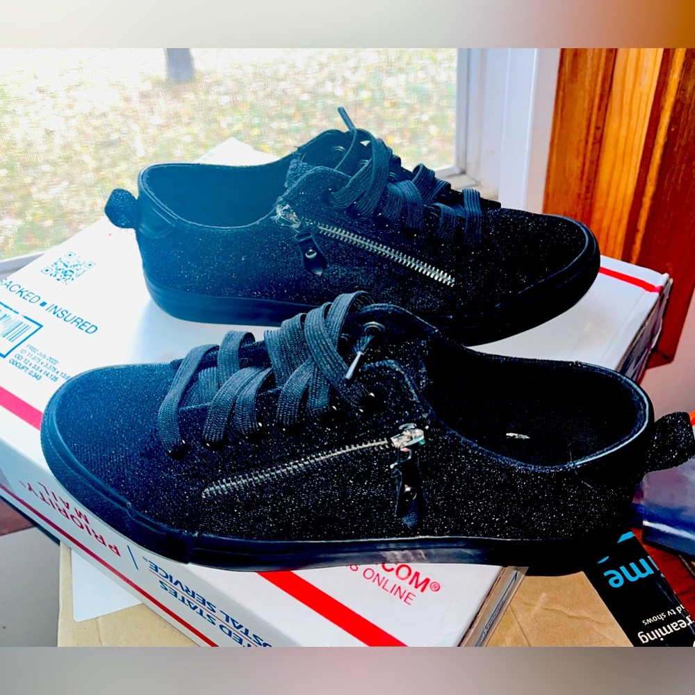 Maurices Canvas ‘Sparkly Black’ Sneakers with Silver Zipper, Women’s Size 7: $12